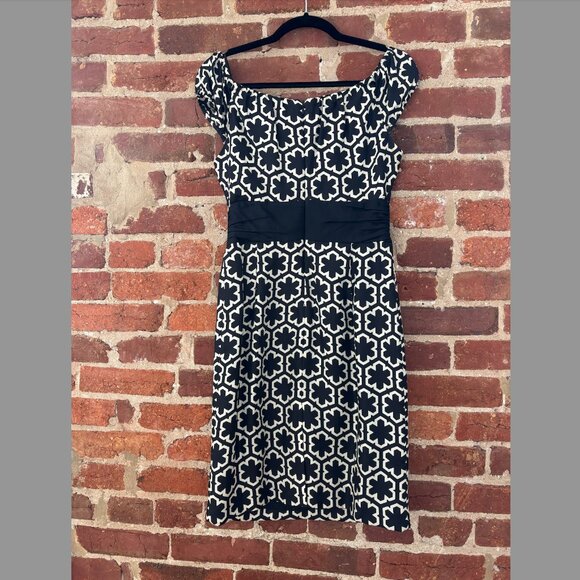 Classy Geometric Milly Silk Dress Size 2 - Picture 2 of 3
